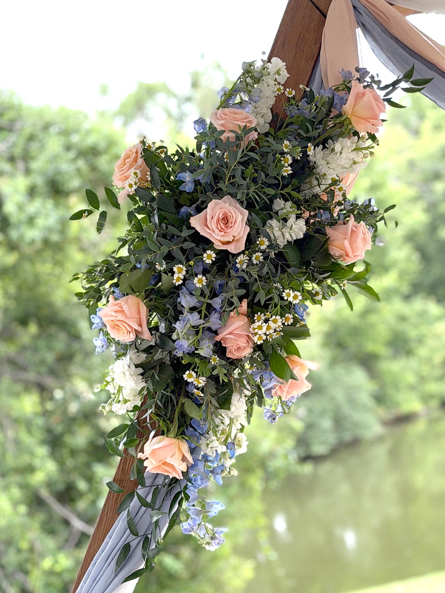 Ceremony Florals | Bountiful Blossoms, Waterloo, IL Ceremony Florals | Bountiful Blossoms, Waterloo, IL